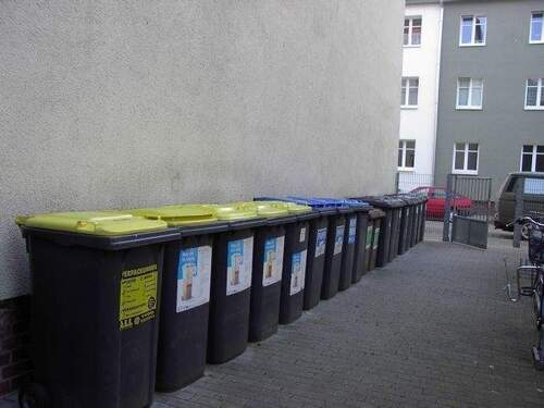 Müllabstellplatz - 