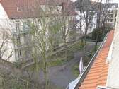 Blick in die Gartenanlage vom Dachgeschoss - Etagenwohnung in Leipzig zur Miete