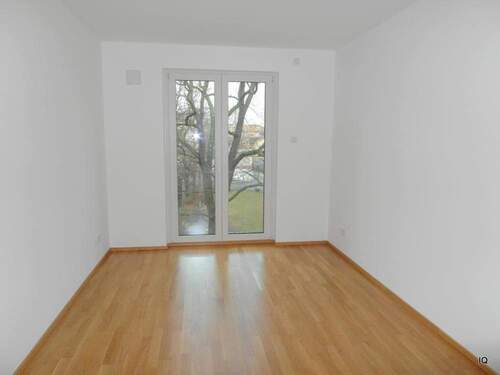 Schlafzimmer - Etagenwohnung mit 88,10 m&sup2; in Dresden zur Miete