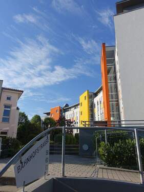 Hauszugang - 3 Zimmer Etagenwohnung zum Kaufen in Weinstadt / Endersbach