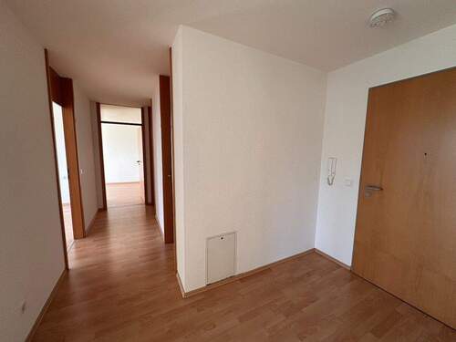 Flurbereich - 3 Zimmer Etagenwohnung in Weinstadt / Endersbach