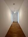 Flur - 2 Zimmer Etagenwohnung zur Miete in Frankfurt am Main