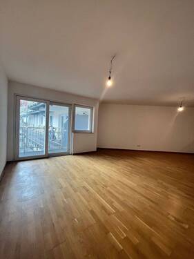 Ausgang zum Balkon - 