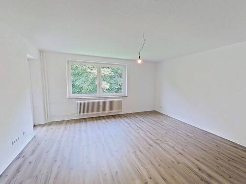 Ansicht I: Wohn- und Esszimmer - Helle 3-Zimmer-Wohnung mit BALKON und viel Platz zur freien Entfaltung