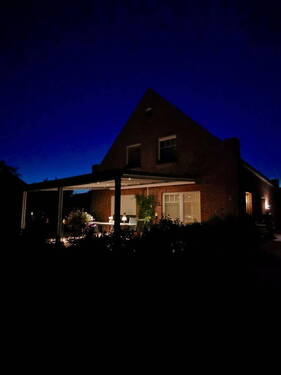 Hausansicht im Dunkeln - 5 Zimmer Einfamilienhaus zum Kaufen in Bunde
