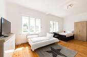 Wohnung EG - 7 Zimmer Mehrfamilienhaus, Wohnhaus in Berlin