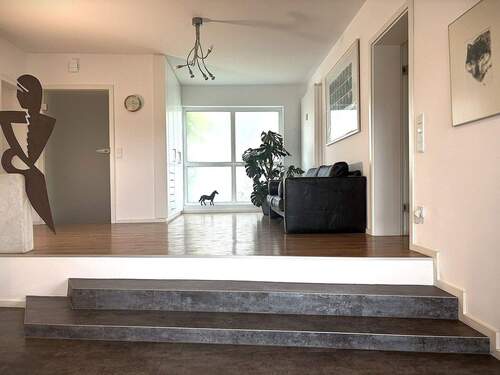 Das Entree EG - 1 Zimmer Mehrfamilienhaus, Wohnhaus in Dietzenbach
