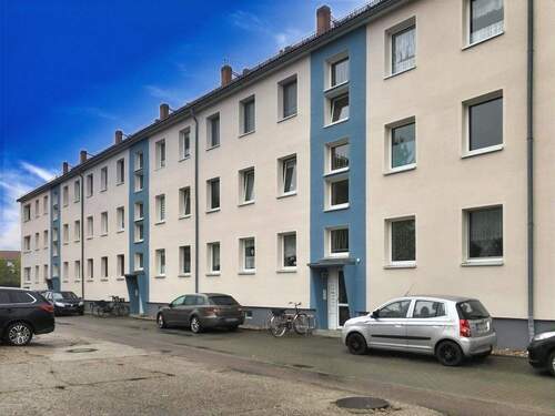 Ansicht Eingangsseite - 3 Zimmer Etagenwohnung zum Kaufen in Krostitz