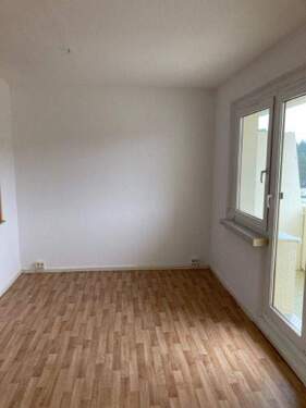 Wohnzimmer - Etagenwohnung mit 57,40 m&sup2; in Eberswalde zur Miete