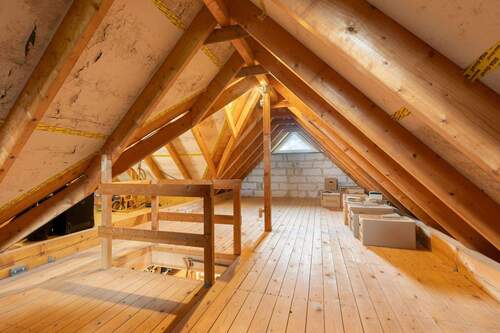 Spitzboden - 