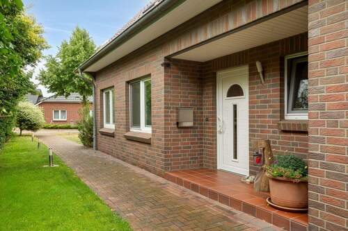 Eingangsbereich - 6 Zimmer Einfamilienhaus in Jork