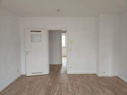 Wohnzimmer - 3 Zimmer Etagenwohnung in Essen