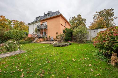 Garten 2 - 4 Zimmer Mehrfamilienhaus, Wohnhaus zum Kaufen in Mönchengladbach