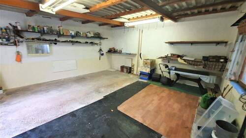 Doppelgarage innen - 