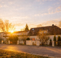 Stilvoll wohnen mit Hauscharakter - Eigentumswohnung mit Potential 