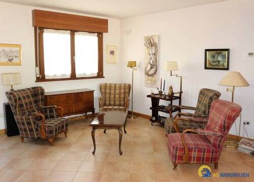 AD Immobilien Wohnraum - 4 Zimmer Einfamilienhaus in Lignano Sabbiadoro