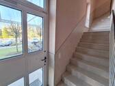 Hausflur und Hauseingang - 