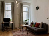 Wohnzimmer mit Couch - 