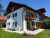 Süd-Westansicht - großes, neu renoviertes, energetisches REH in ländlicher Idylle