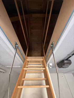 Stauraum im DG der Garage - 