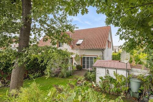 Außenansicht - 4 Zimmer Doppelhaushälfte zum Kaufen in Kaltenkirchen