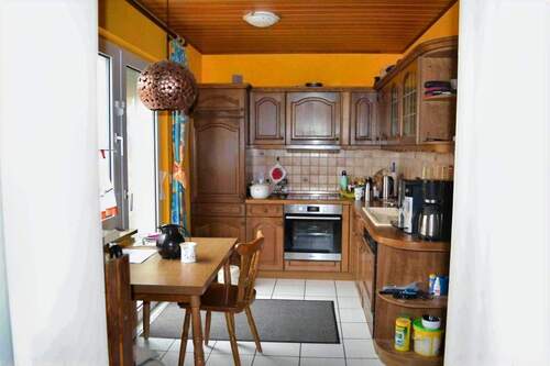 Küche - 4 Zimmer Einfamilienhaus in Grafschaft