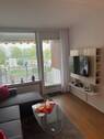 Wohnzimmer mit Balkontür - 