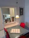 Durchreiche Küche zum Essplatz - 2 Zimmer Etagenwohnung in Kellenhusen