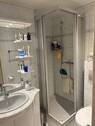 Bad mit Dusche - 