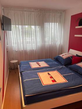 Schlafzimmer mit Doppelbett - 