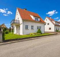 Familienfreundliches Einfamilienhaus mit 148 m² Wohnfläche, Garten und Garage in Rottweil