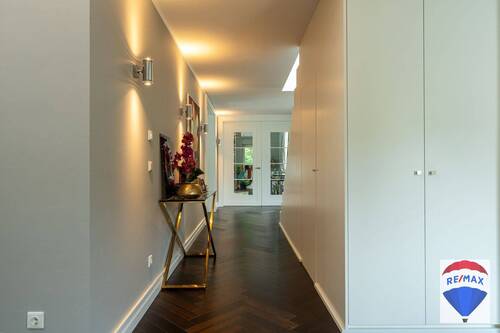 BILD 33 - 