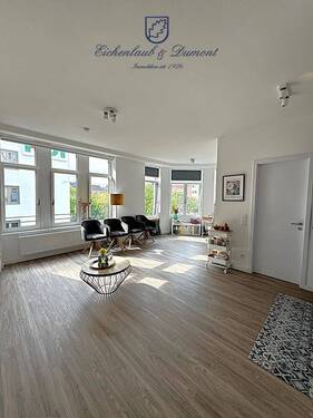 Wohn- & Esszimmer - Sanierte 2-ZKB mit EBK am Beethovenplatz, perfekte City-Lage