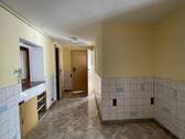 Flur im Erdgeschoss - Einfamilienhaus mit 200,00 m² in Gefell zum Kaufen
