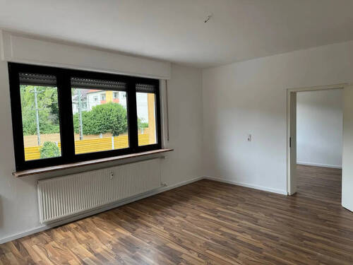 Wohnzimmer - 5 Zimmer Etagenwohnung in Ebersbach an der Fils