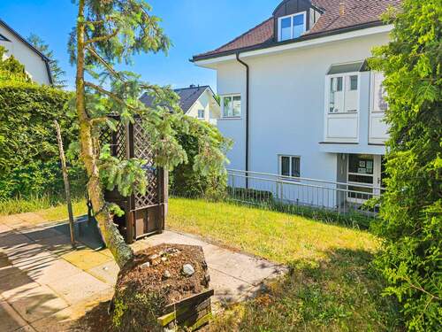 Terrasse und grüner Innenhof - Etagenwohnung mit 39,00 m² in Leipzig zum Kaufen