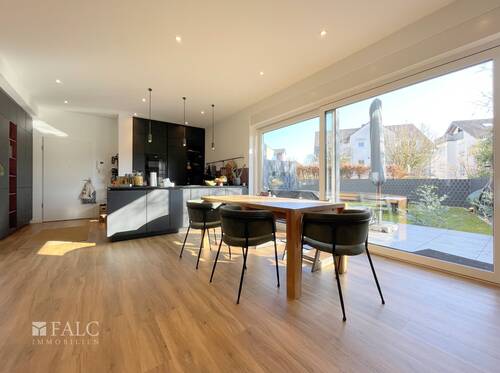 Essbereich und Küche - 