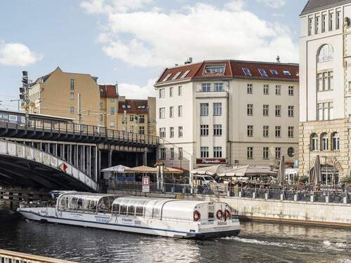 Umgebung - Kernsaniertes City-Appartement in Berlin-Mitte - Albrechtstraße, wenige Schritte zur Spree & Schiffbauerdamm