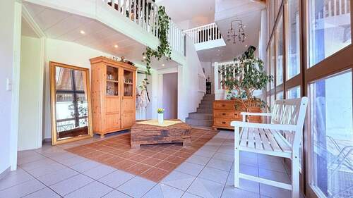 Empfangsbereich - 7 Zimmer Einfamilienhaus in Buchbach