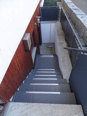 Zugang zur Einliegerwohnung - 