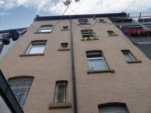 Straßenansicht - 9 Zimmer Mehrfamilienhaus, Wohnhaus in Offenbach