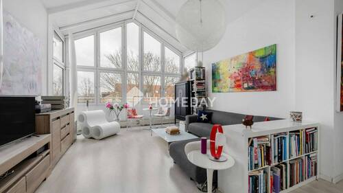 Wohnzimmer 1 - Helle 3,5-Zimmer-Wohnung mit Tiefgaragenstellplatz - Komfort auf ganzer Linie