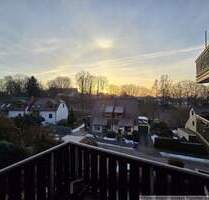Gemütliche 2-Raum-Wohnung mit Balkon, Einbauküche und Blick ins Grüne - Hohenstein-Ernstthal