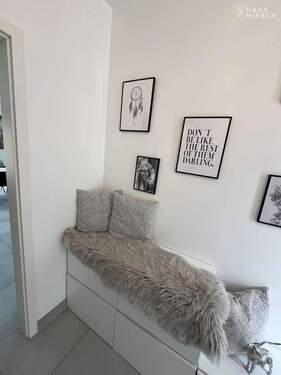 Flur rechte Seite - 7 Zimmer Mehrfamilienhaus, Wohnhaus zum Kaufen in Modautal