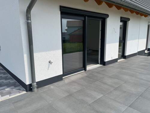 Außenansicht - Erstbezug einer Neubau-Doppelhaushälfte mit großer Terrasse, Garten, ausgebautem Studio, Gäste-Bad mit Dusche - zur langfristigen Vermietung