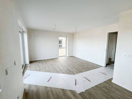 Wohn-/Esszimmer - 