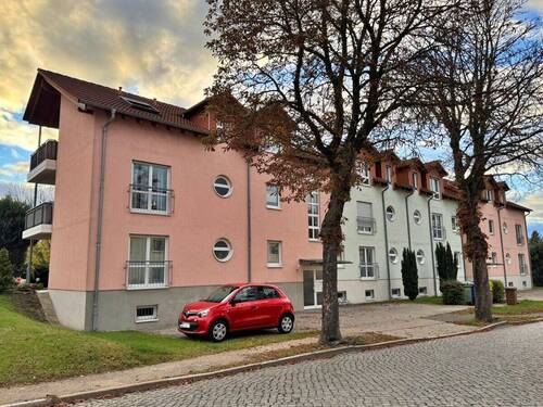 Straßenansicht - Attraktives ETW-Paket im Erbaurecht - Alle Wohnungen mit TerrasseBalkon und Garage!