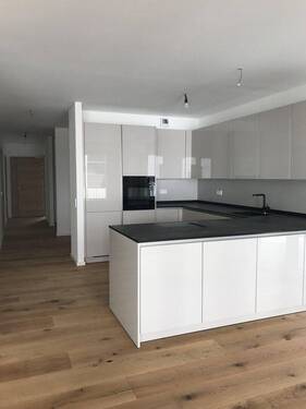 EBK WHG nord - 4 Zimmer Etagenwohnung in Dreieich