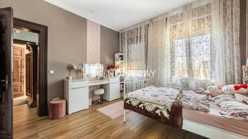 1. OG Kinderzimmer 2 - 