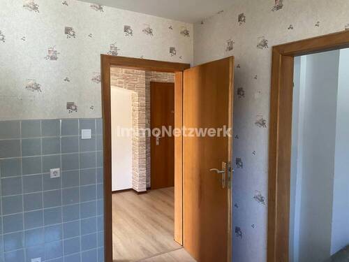 Küche_Abstellraum_Flur_Whg 3 - 